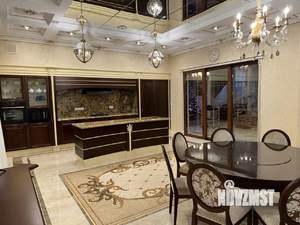 Дом 505м&sup2;, 3-этажный, участок 13 сот.  