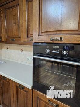 Дом 300м², 2-этажный, участок 10 сот.  