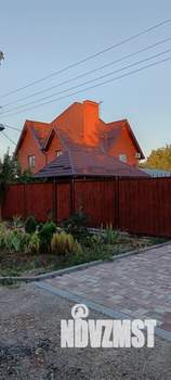 Коттедж 220м&sup2;, 2-этажный, участок 12 сот.  