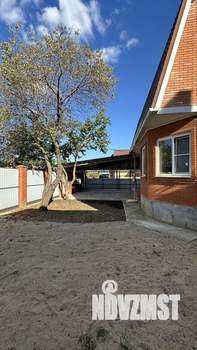 Дом 180м&sup2;, 2-этажный, участок 6 сот.  