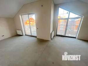 Дом 146м&sup2;, 2-этажный, участок 3 сот.  