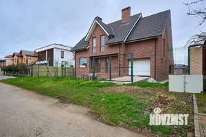 Дом 202м&sup2;, 2-этажный, участок 5 сот.  