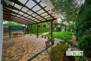 Дом 161м&sup2;, 2-этажный, участок 10 сот.  