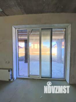 Коттедж 173м&sup2;, 2-этажный, участок 5 сот.  