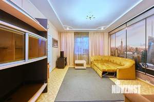 Дом 315м², 3-этажный, участок 7 сот.  