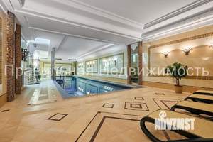 Дом 760м&sup2;, 3-этажный, участок 14 сот.  