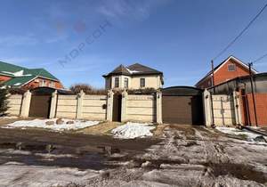 Дом 269м&sup2;, 2-этажный, участок 9 сот.  