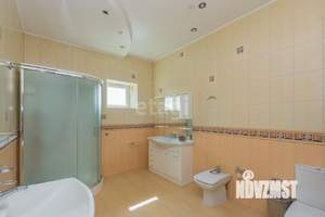 Дом 294м², 2-этажный, участок 6 сот.  