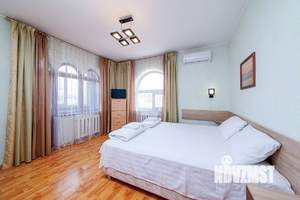 Дом 346м&sup2;, 2-этажный, участок 11 сот.  