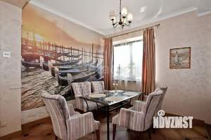Дом 450м², 3-этажный, участок 6 сот.  