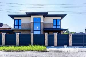 Дом 209м², 2-этажный, участок 5 сот.  