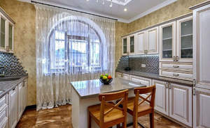 Дом 262м&sup2;, 3-этажный, участок 8 сот.  