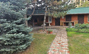 Дом 244м&sup2;, 2-этажный, участок 8 сот.  