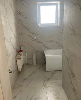 Дом 95м&sup2;, 1-этажный, участок 6 сот.  