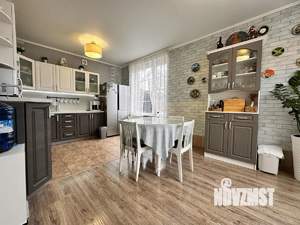 Дом 105м&sup2;, 2-этажный, участок 4 сот.  