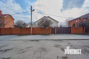 Дом 194м², 2-этажный, участок 6 сот.  