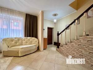 Таунхаус 90м², 2-этажный, участок 1 сот.  