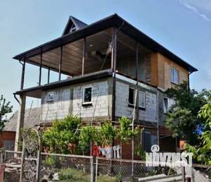 Дом 332м&sup2;, 3-этажный, участок 4 сот.  