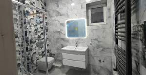 Дом 220м&sup2;, 2-этажный, участок 6 сот.  