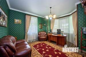 Дом 275м², 3-этажный, участок 6 сот.  