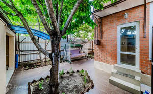 Дом 199м&sup2;, 2-этажный, участок 4 сот.  