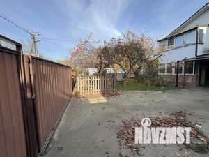 Дом 90м&sup2;, 2-этажный, участок 4 сот.  