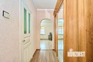 Дом 100м&sup2;, 2-этажный, участок 8 сот.  