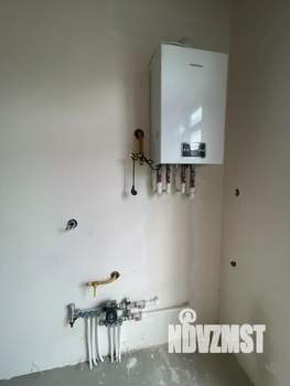 Дом 100м&sup2;, 2-этажный, участок 3 сот.  