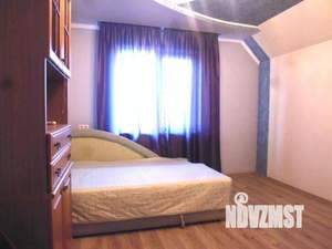 Дом 277м&sup2;, 2-этажный, участок 10 сот.  