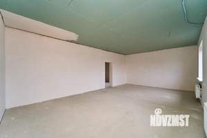 Дом 220м&sup2;, 2-этажный, участок 6 сот.  