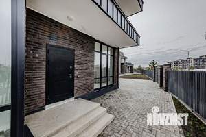 Дом 180м², 2-этажный, участок 9 сот.  