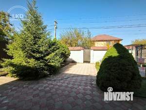 Дом 172м&sup2;, 2-этажный, участок 8 сот.  