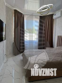 Дом 130м&sup2;, 2-этажный, участок 3 сот.  