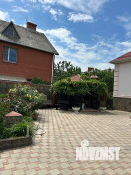 Коттедж 270м&sup2;, 1-этажный, участок 8 сот.  