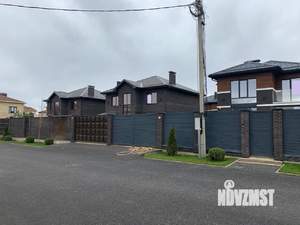 Дом 240м&sup2;, 2-этажный, участок 6 сот.  