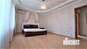 Дом 491м², 3-этажный, участок 12 сот.  