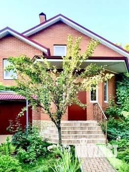 Дом 162м&sup2;, 2-этажный, участок 3 сот.  