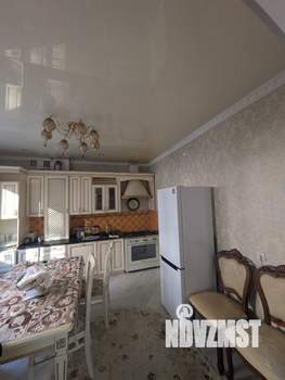 Дом 122м&sup2;, 2-этажный, участок 3 сот.  