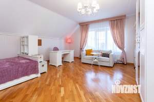 Дом 233м&sup2;, 3-этажный, участок 5 сот.  