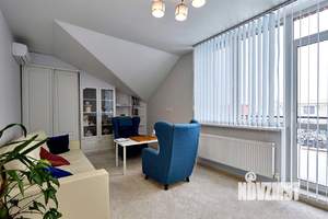 Дом 210м&sup2;, 2-этажный, участок 3 сот.  