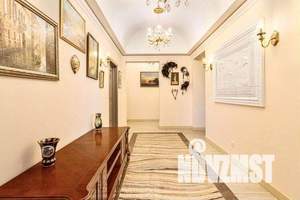 Дом 512м&sup2;, 2-этажный, участок 10 сот.  