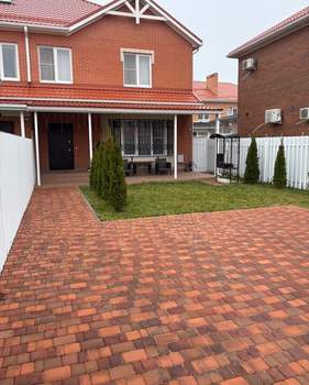 Дом 122м&sup2;, 2-этажный, участок 2 сот.  