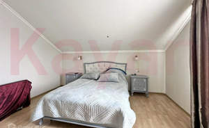 Дом 378м&sup2;, 2-этажный, участок 10 сот.  