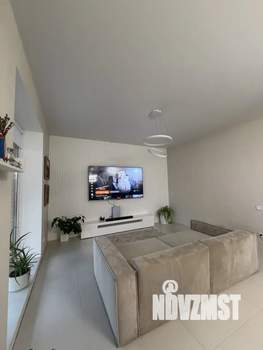 Дом 190м&sup2;, 2-этажный, участок 4 сот.  