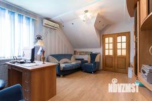 Дом 161м², 2-этажный, участок 7 сот.  