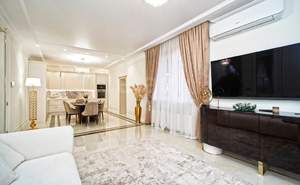 Дом 277м&sup2;, 2-этажный, участок 6 сот.  