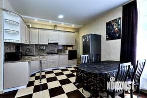 Дом 142м², 3-этажный, участок 3 сот.  