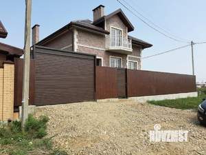 Дом 254м², 2-этажный, участок 6 сот.  