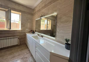 Дом 140м&sup2;, 2-этажный, участок 7 сот.  