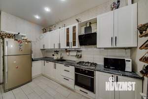 Дом 140м², 2-этажный, участок 4 сот.  